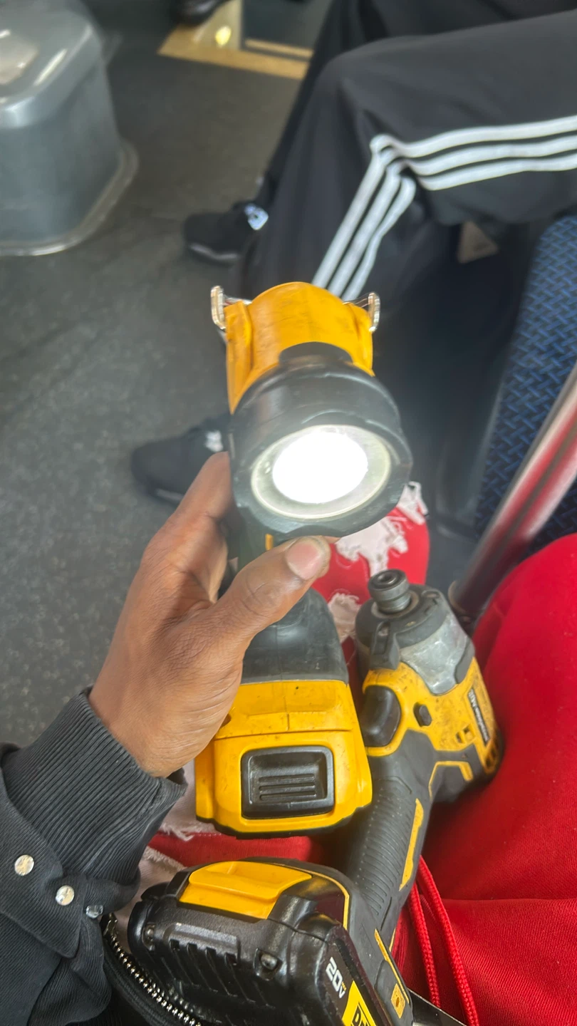 DeWalt 20V Work Light - photo 3