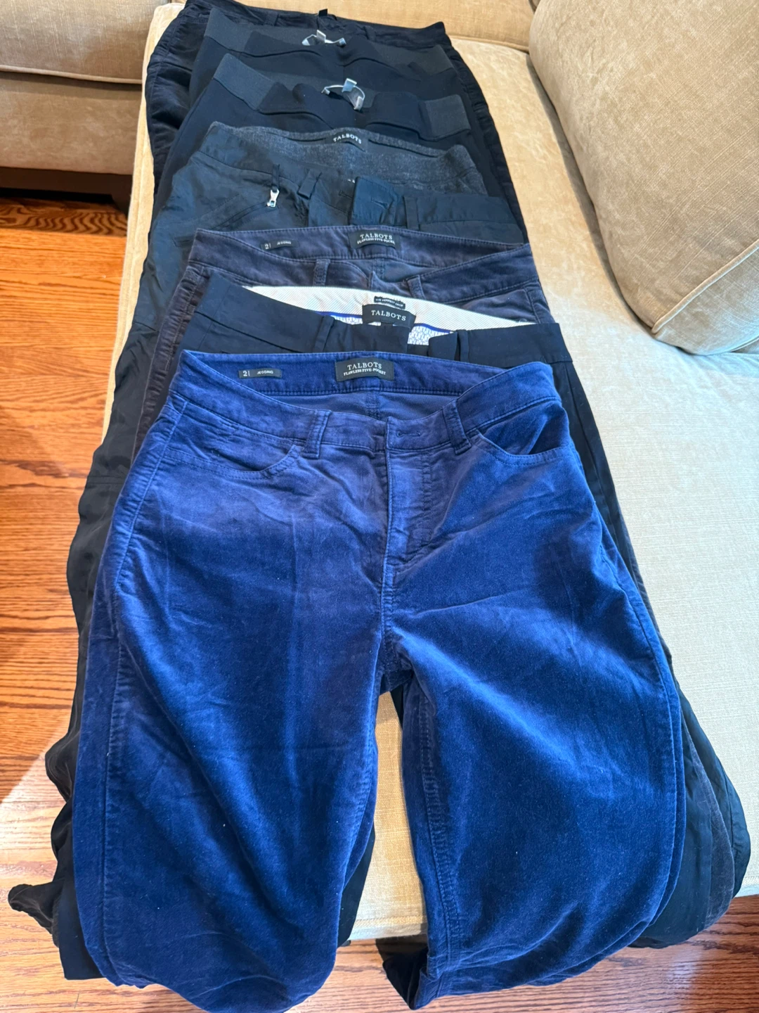 Talbots Women's Pants Set small size. All for 5