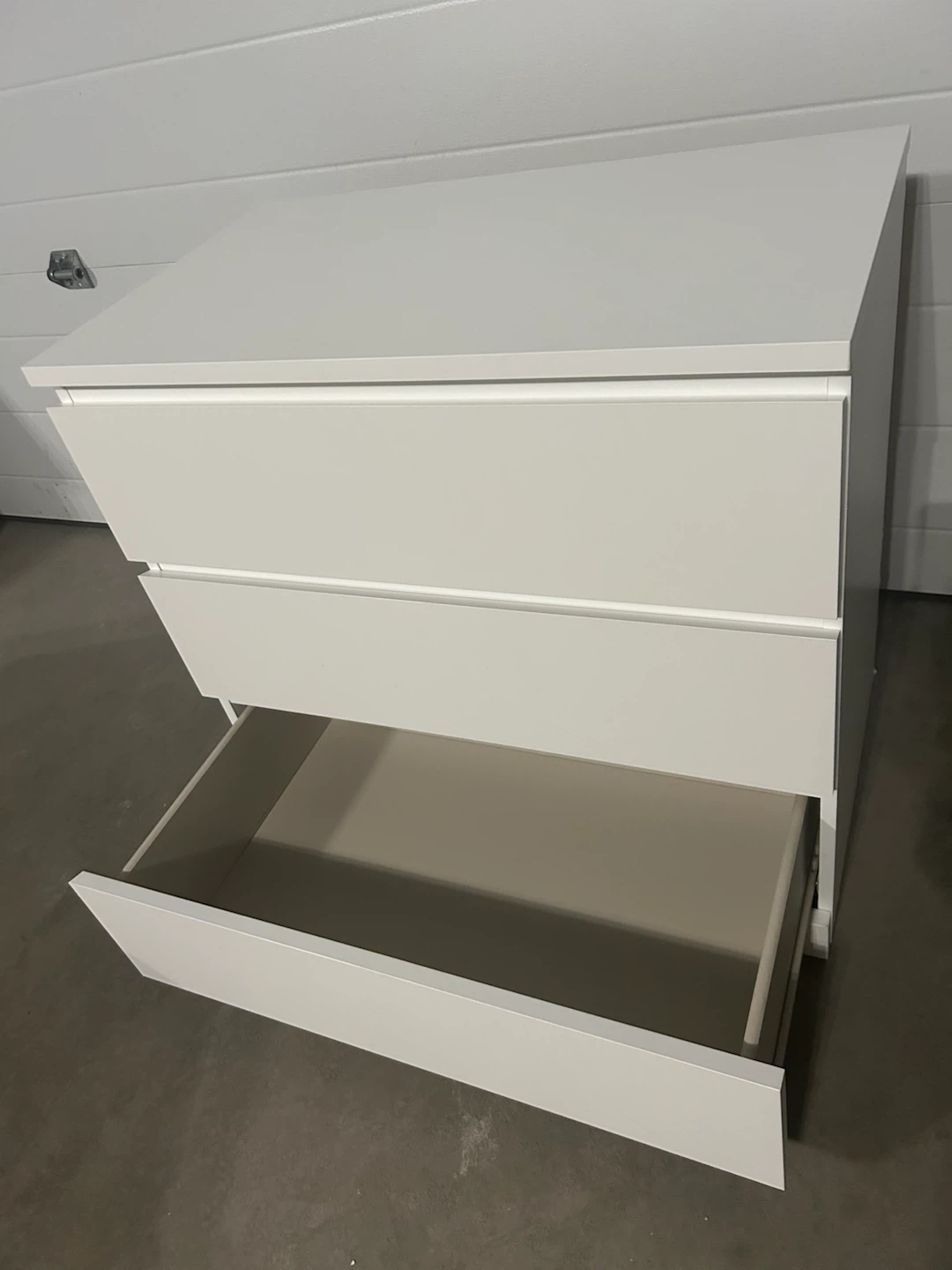 IKEA White dresser with 3 drawers - photo 4