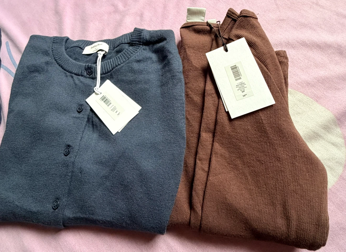 Aritzia Sunday Best Sweater Bundle - Small ( Pp is firm)