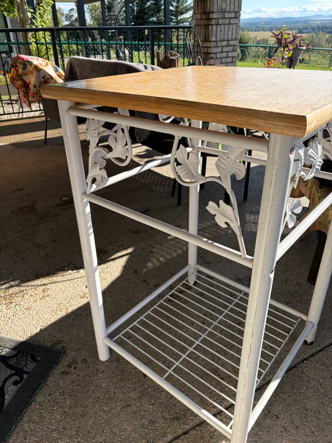 Metal and Wood Accent Side Table - photo 2
