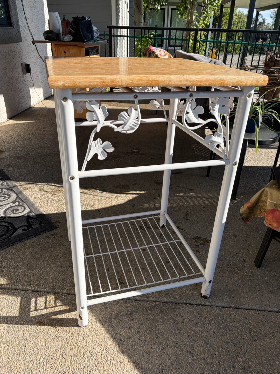 Metal and Wood Accent Side Table - photo 3