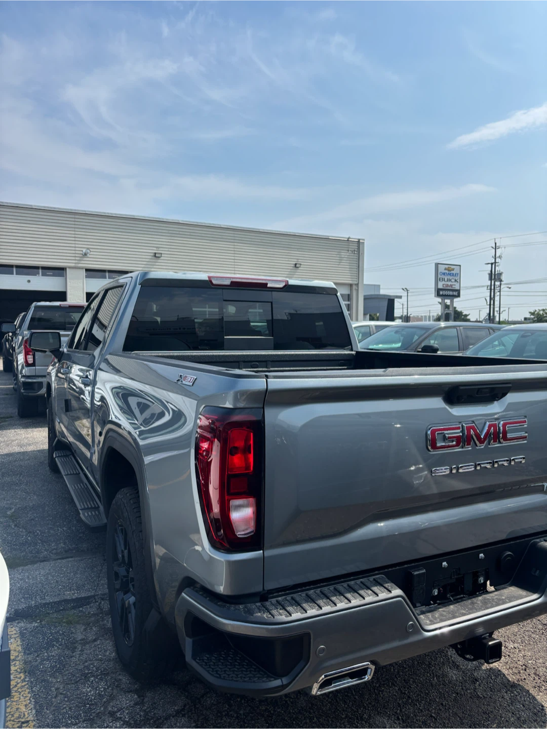 GMC Sierra 1500 elevation - photo 4