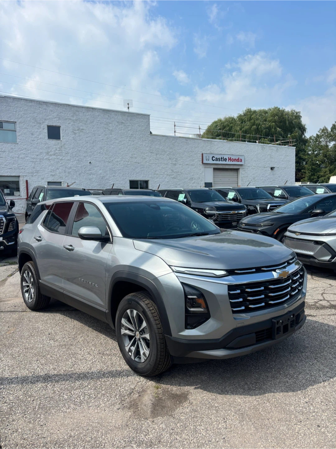 2027 Chevrolet Equinox - photo 3