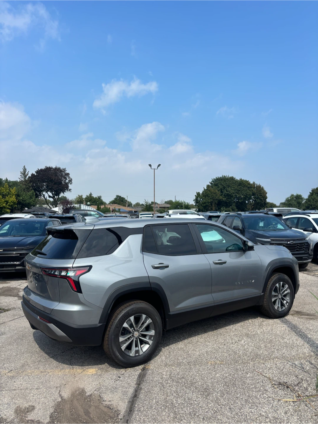 2027 Chevrolet Equinox - photo 4