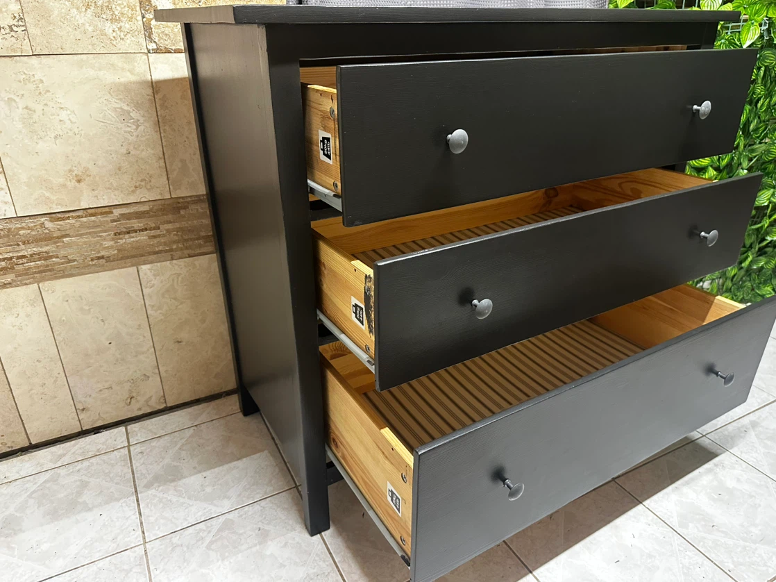 IKEA Hemnes 3-Drawer Chest - photo 2