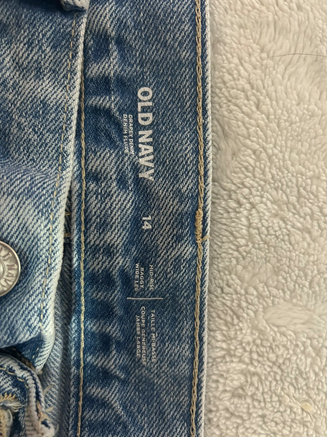 Old Navy Mid-Rise Baggy Wide-Leg Jeans Size 14 - photo 2