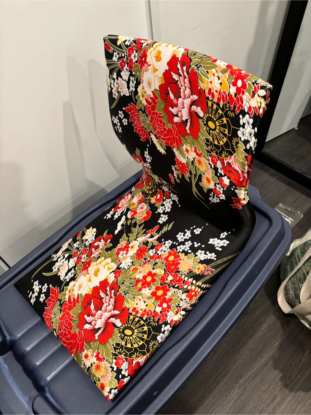 Japanese Floral Floor Chair - photo 2