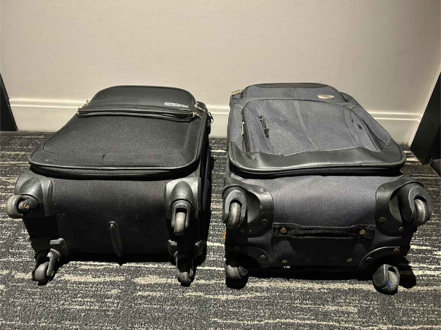 Carryon Luggages - 2 Piece - photo 2