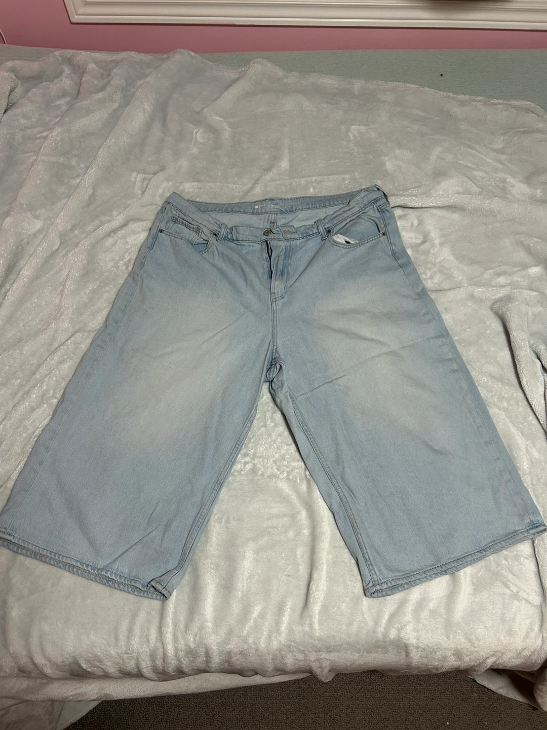 Old Navy Light Wash Baggy Wide Leg Denim Shorts