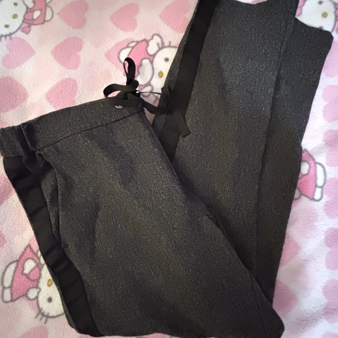 Women’s Clothing - *Size Large* - photo 3