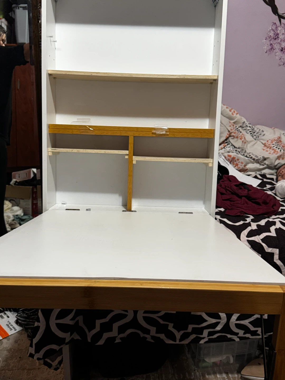 Wall-mounted Foldable Desk