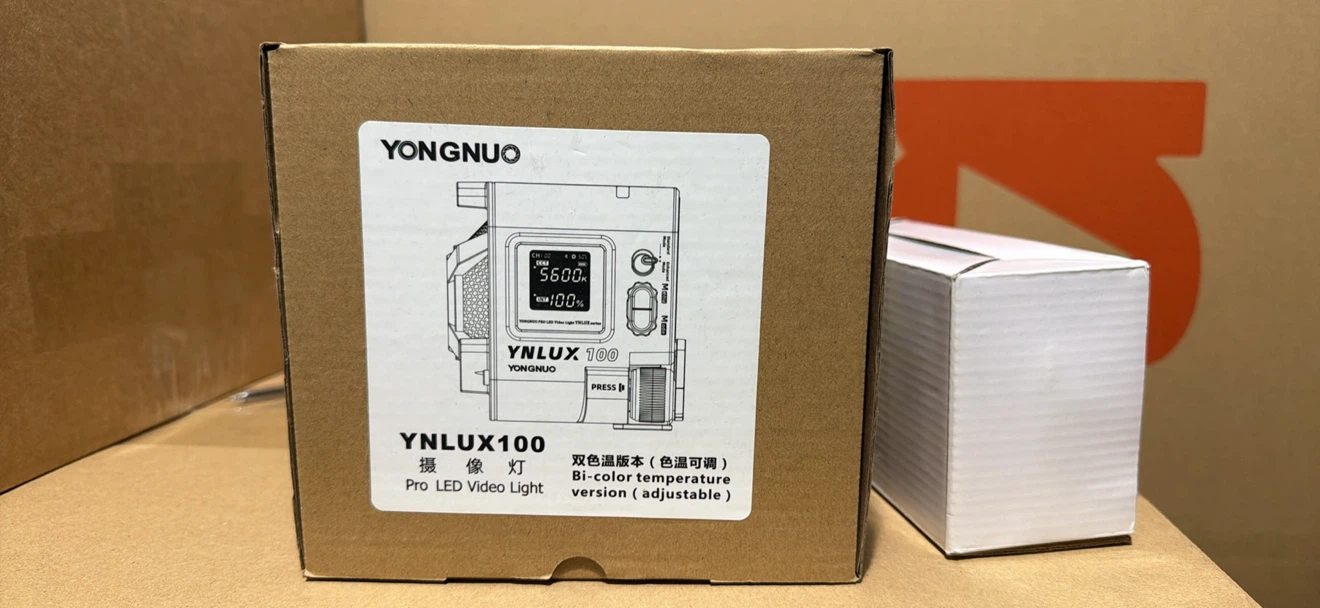 New Yongnuo YNLUX100 Bi-Color LED Video Light
