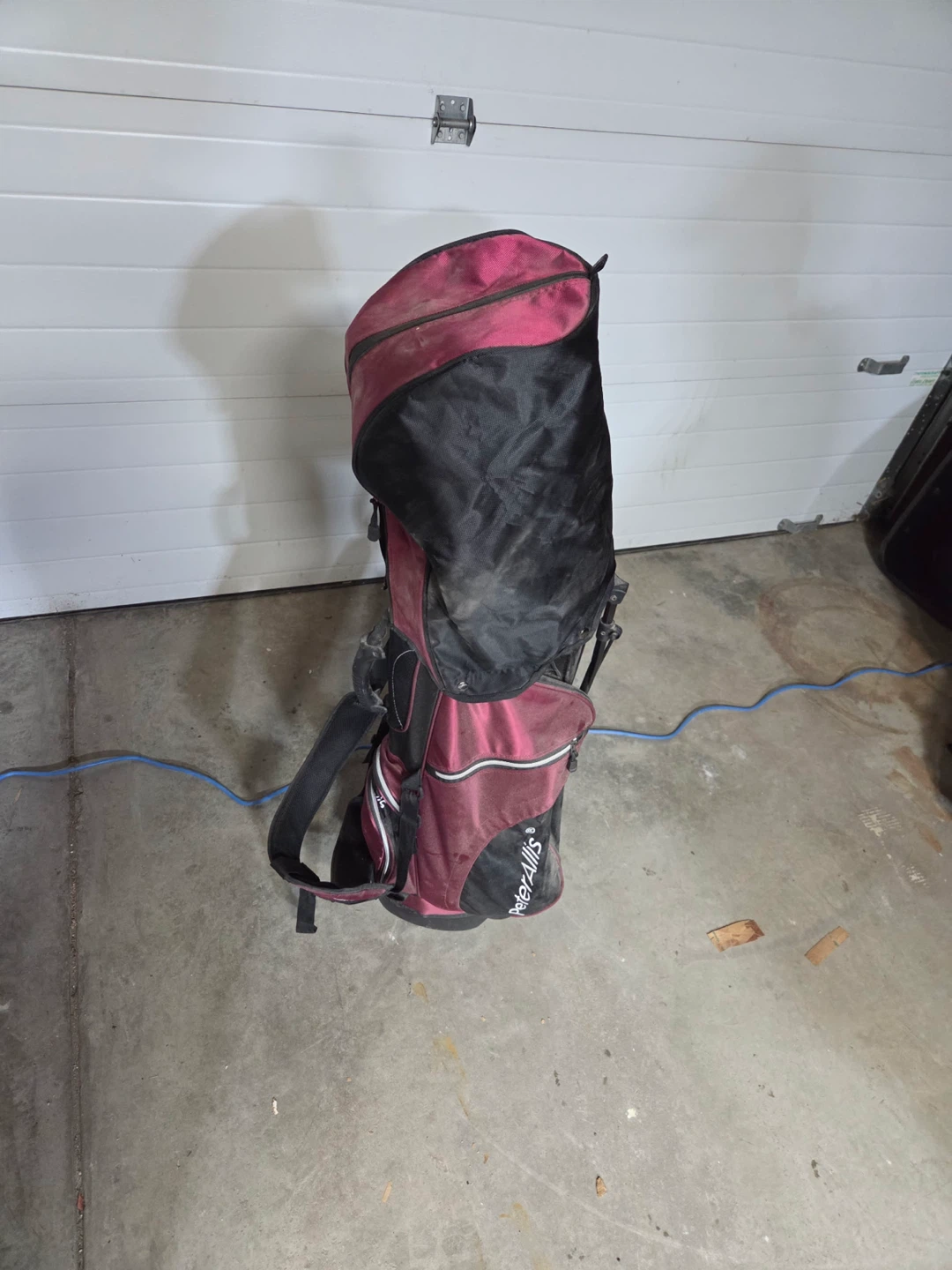 Peter Allis golf bag with 13 clubs - photo 2