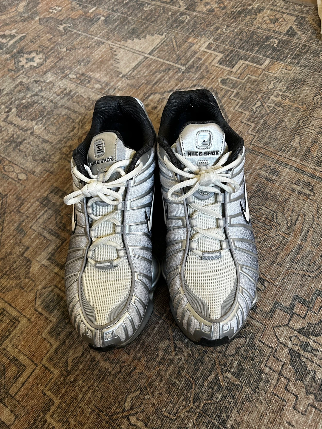 Nike Shox Sneakers - photo 5