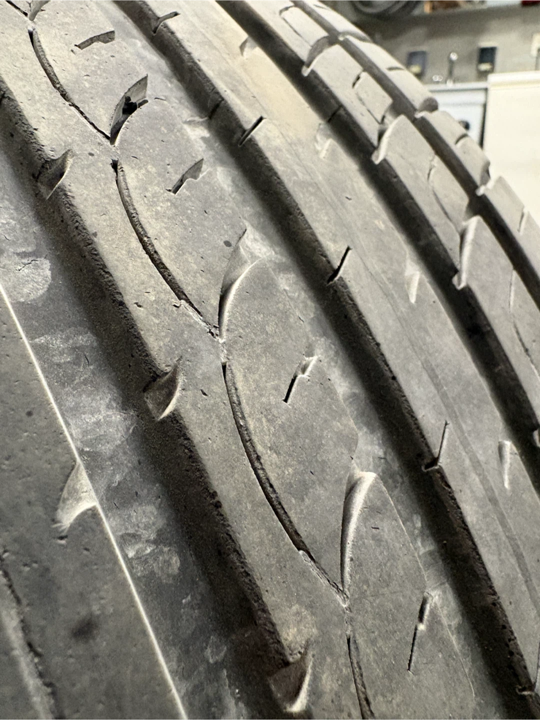 265/45ZR20 Tire - photo 5