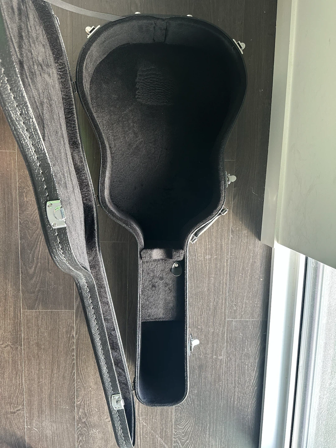 Washburn Acoustic Guitar Hard Case - photo 2
