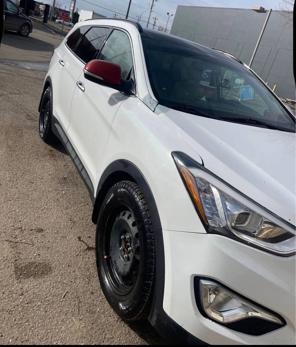 White Hyundai Santa Fe Limited - photo 5
