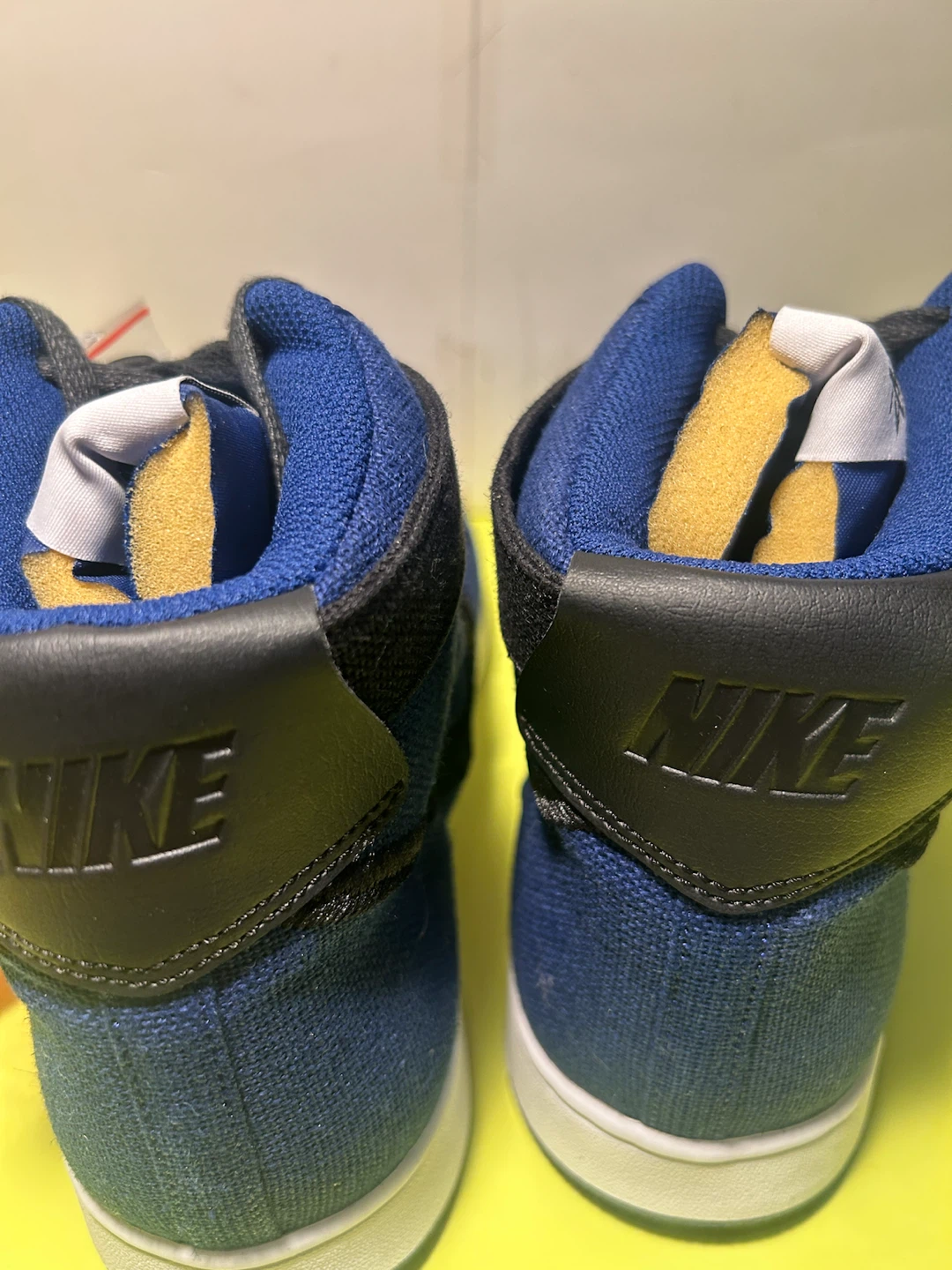 Nike Stussy Mid Top Sneakers - photo 4