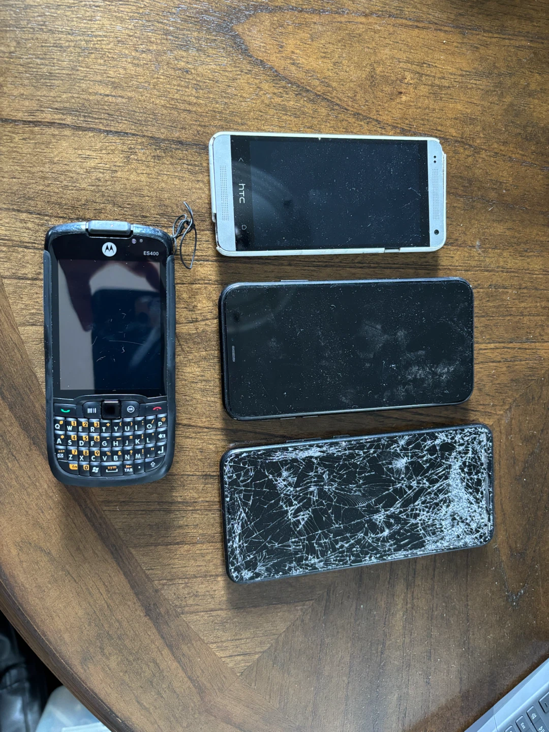 Lot of 4 Various Used Smartphones