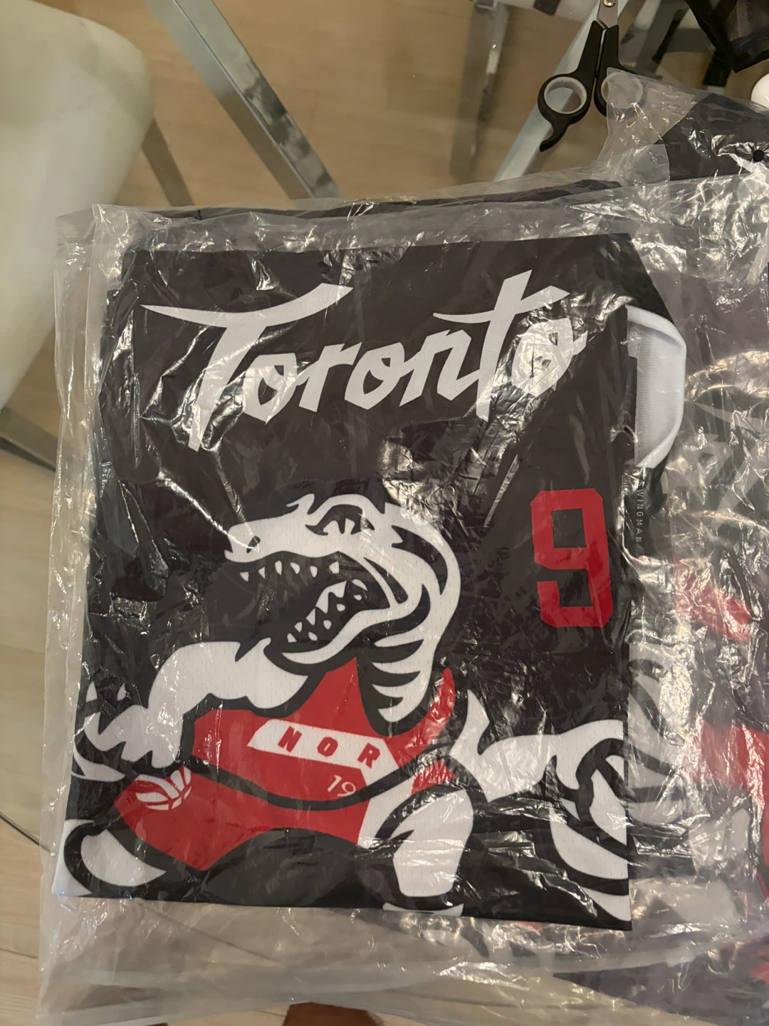 Toronto Raptors Kawhi Leonard Jersey Size 48 - photo 5