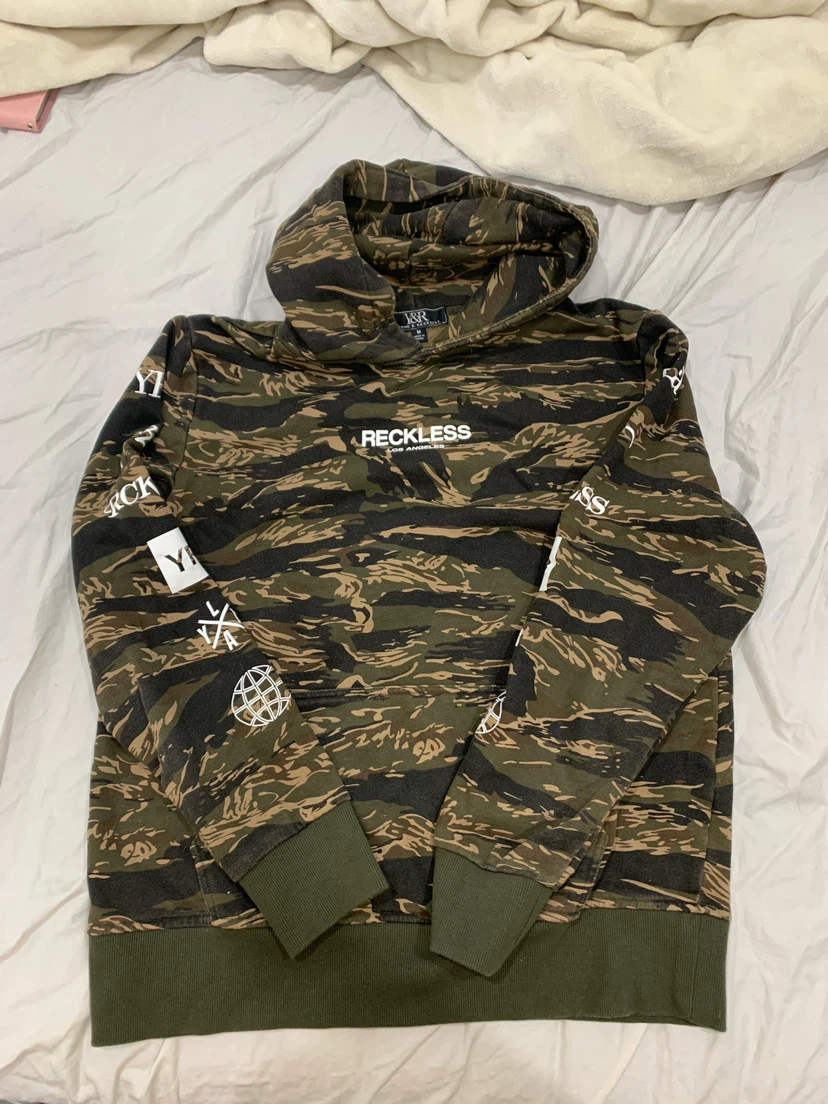 Young & Reckless Camo Hoodie - photo 2