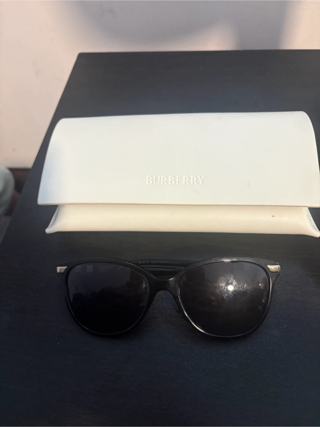 Burberry Sunglasses with Case - photo 3