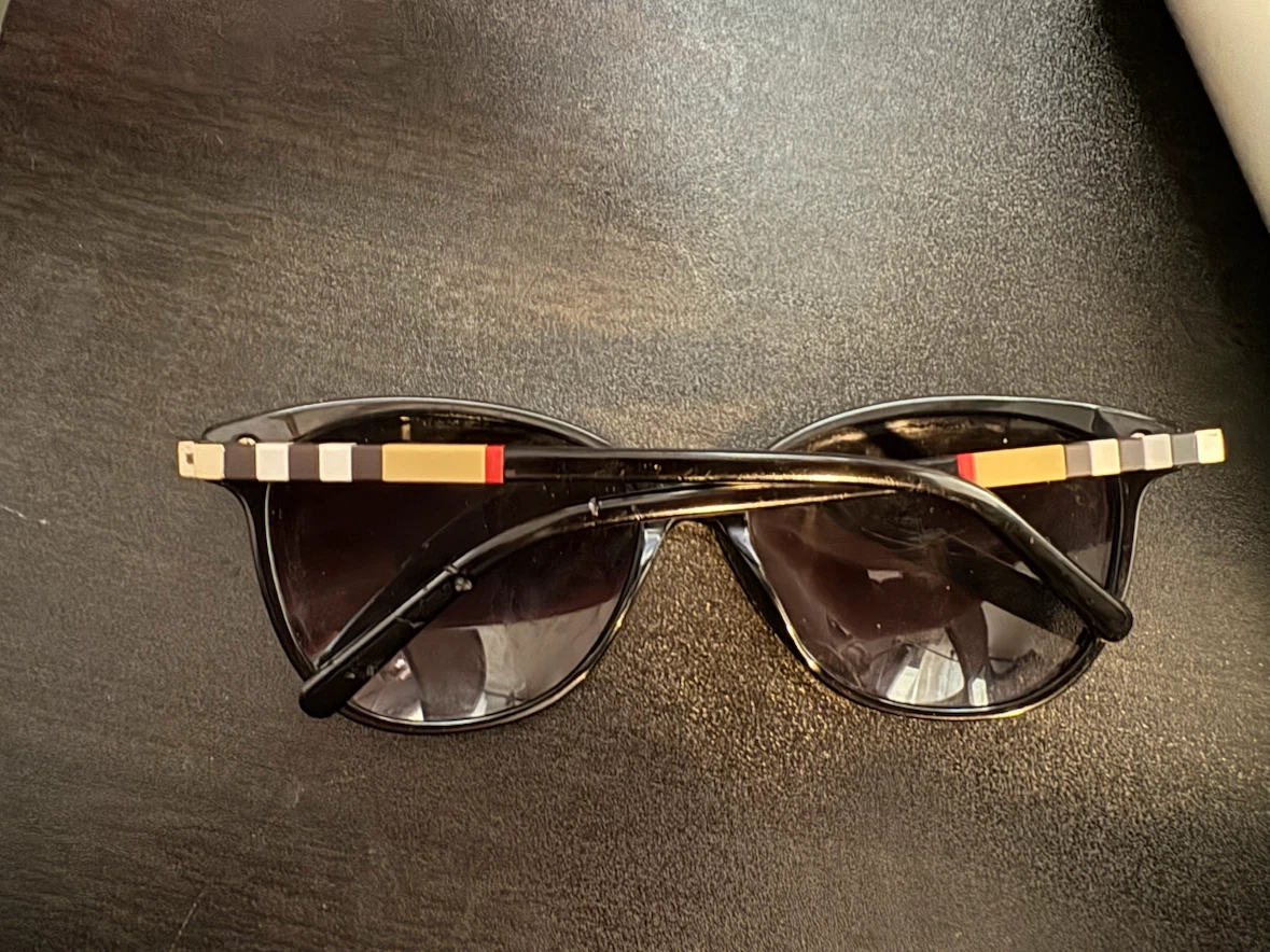 Burberry Sunglasses with Case - photo 5