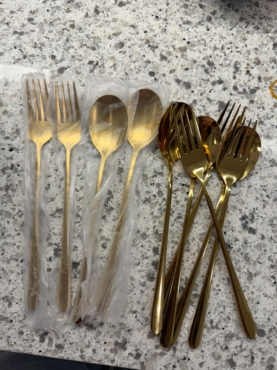 Kitchenware Set: Gold Cutlery, Plates, Bowls, and Glasses - photo 2