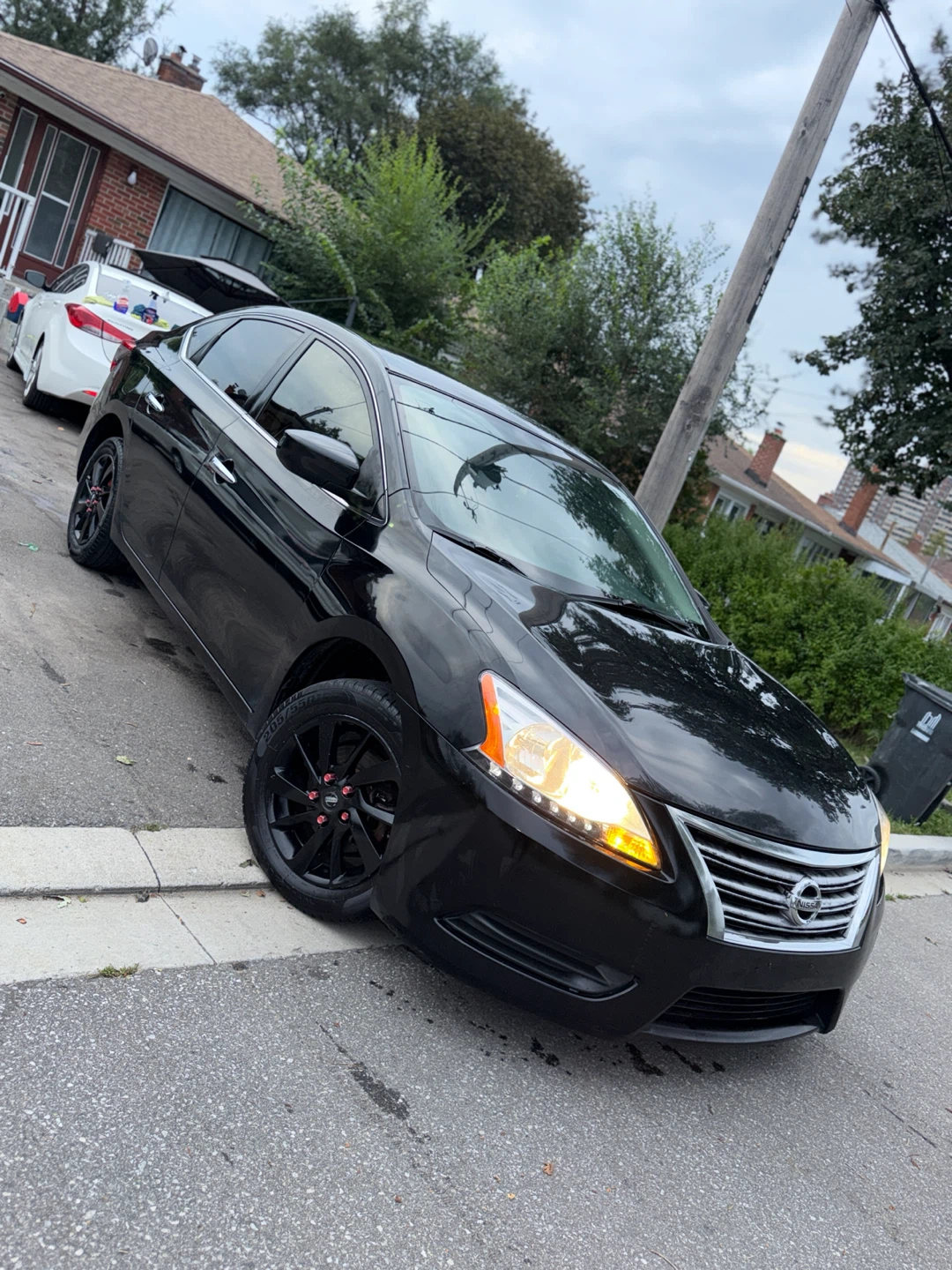 015 Nissan Sentra SV – 199,000 KM