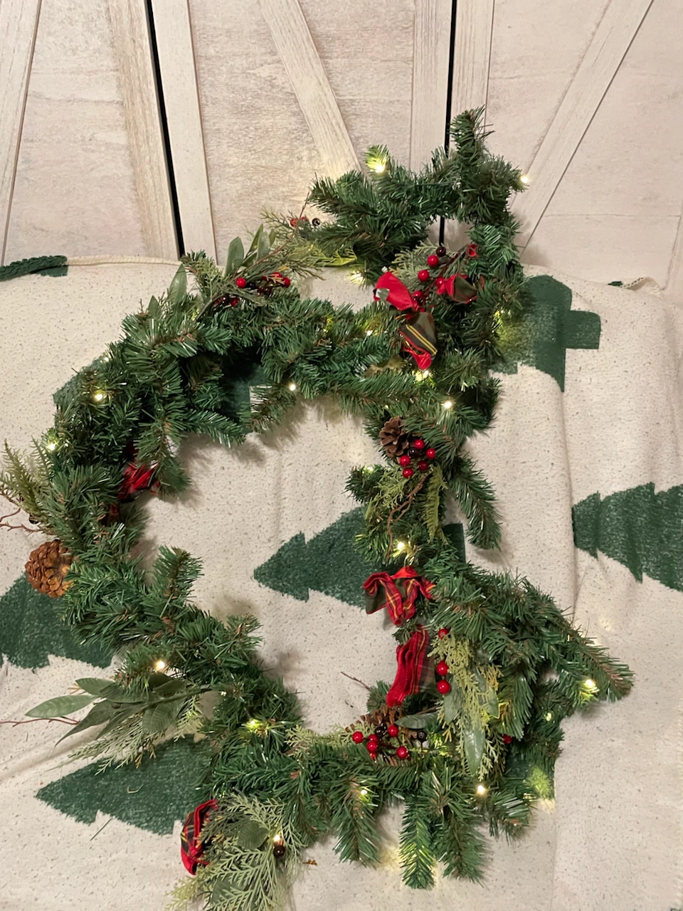 Pre-Lit Christmas Garland with Pinecones and Berries