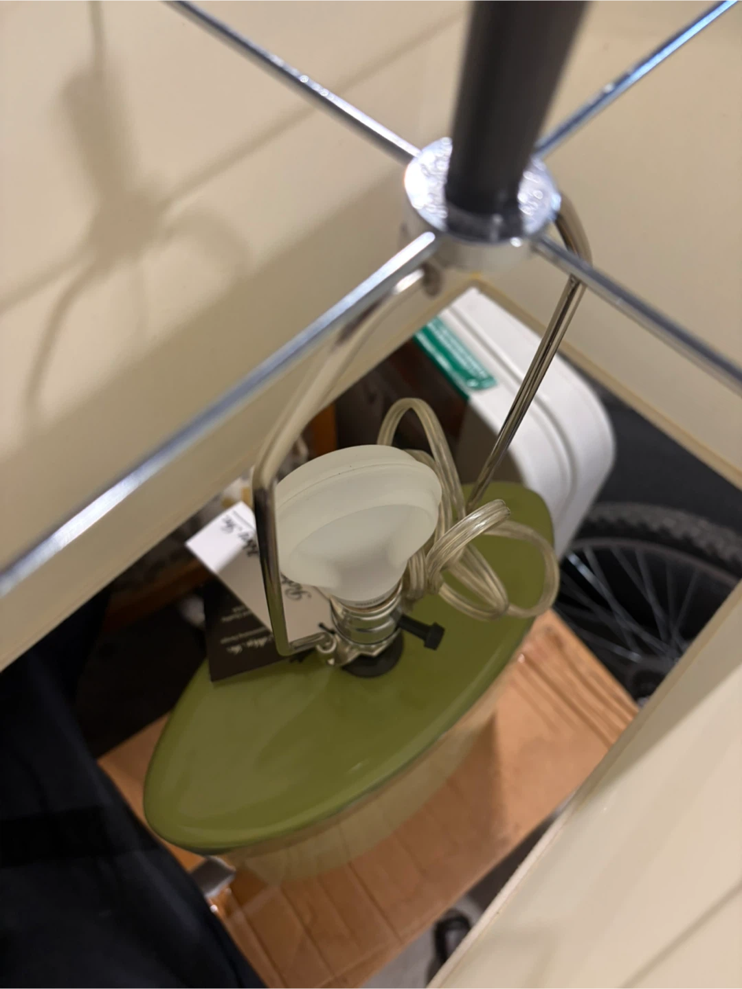 Robert Abbey Inc. Green Ceramic Table Lamp with Off-White Shade - photo 2