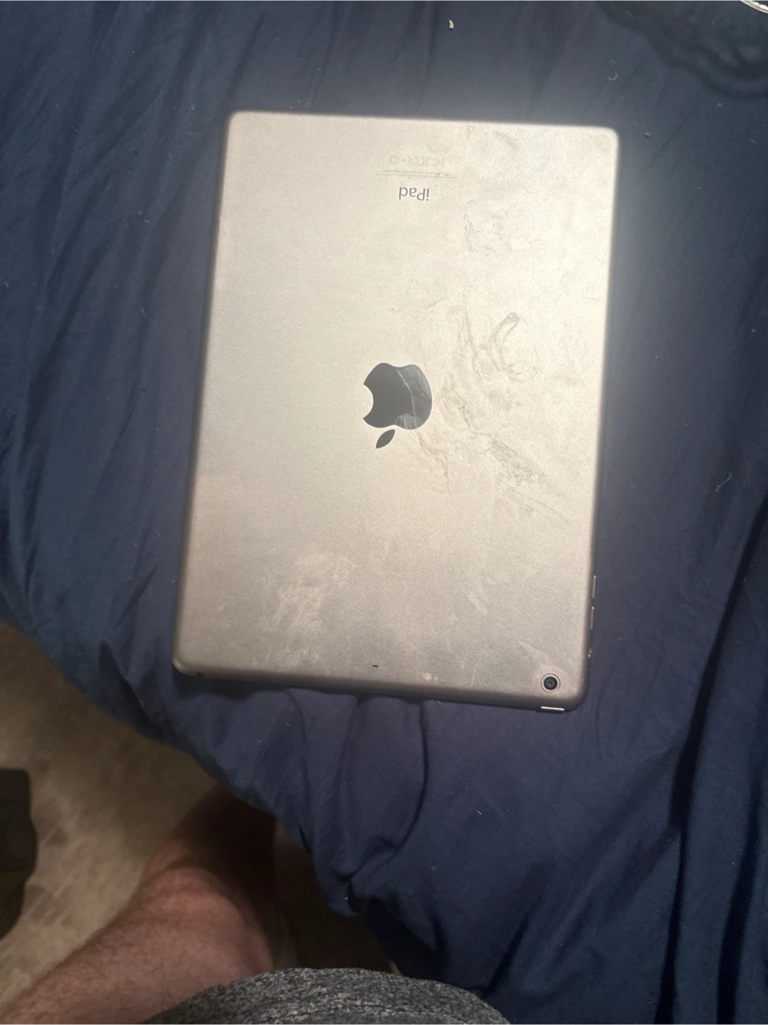 Apple iPad - photo 2