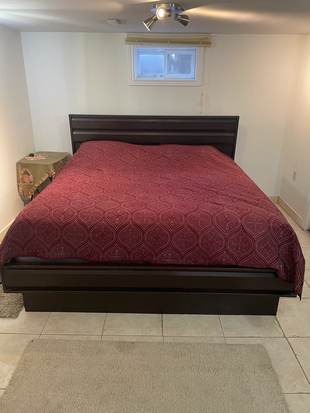 Dark Brown King Size Bed with(4)Storage