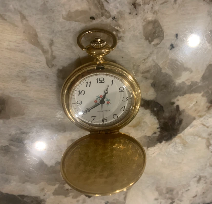 Vintage 17 Jewels Gold-Tone Pocket Watch - photo 2