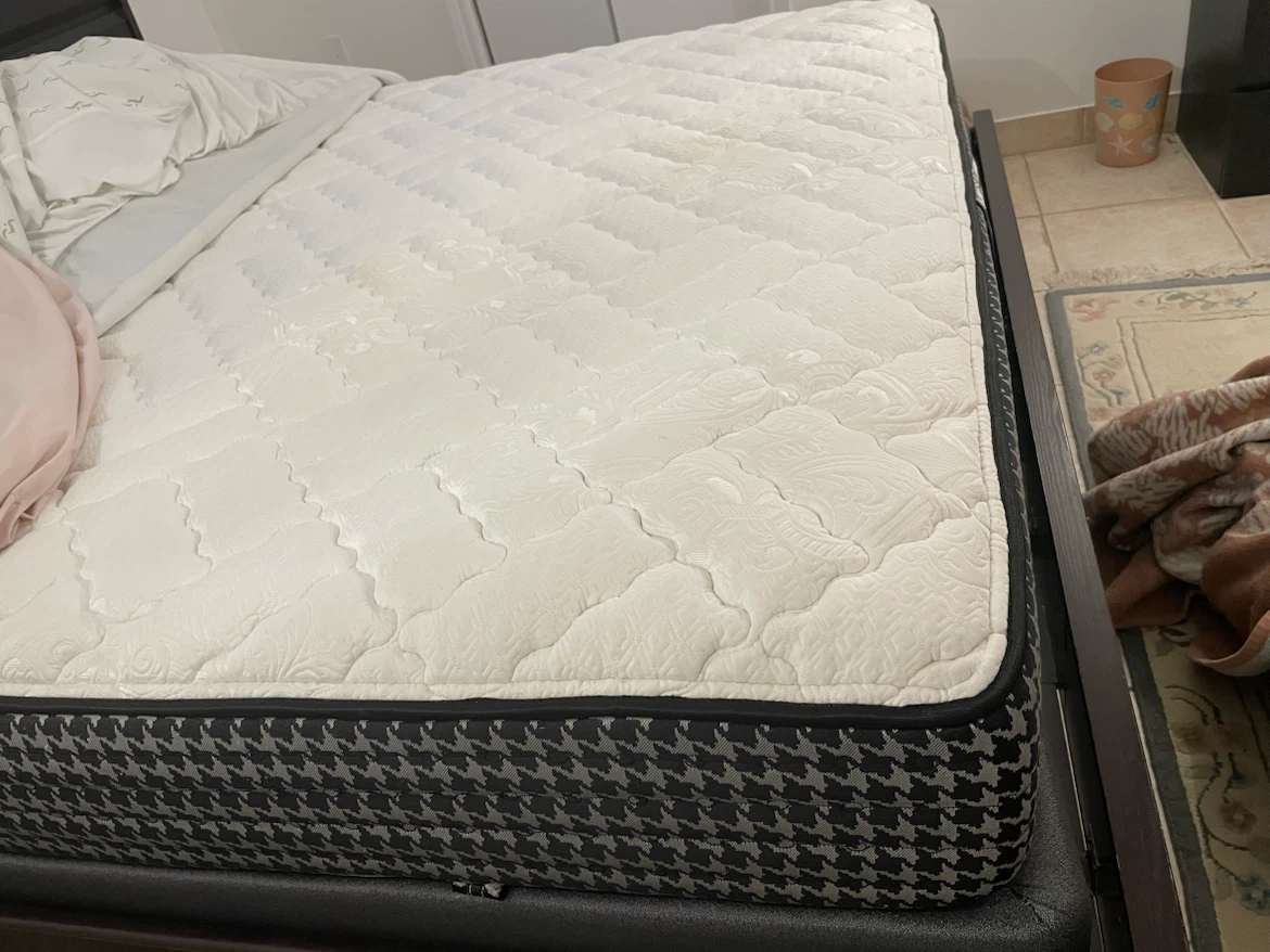 Dark Brown King Size Bed with(4)Storage - photo 4