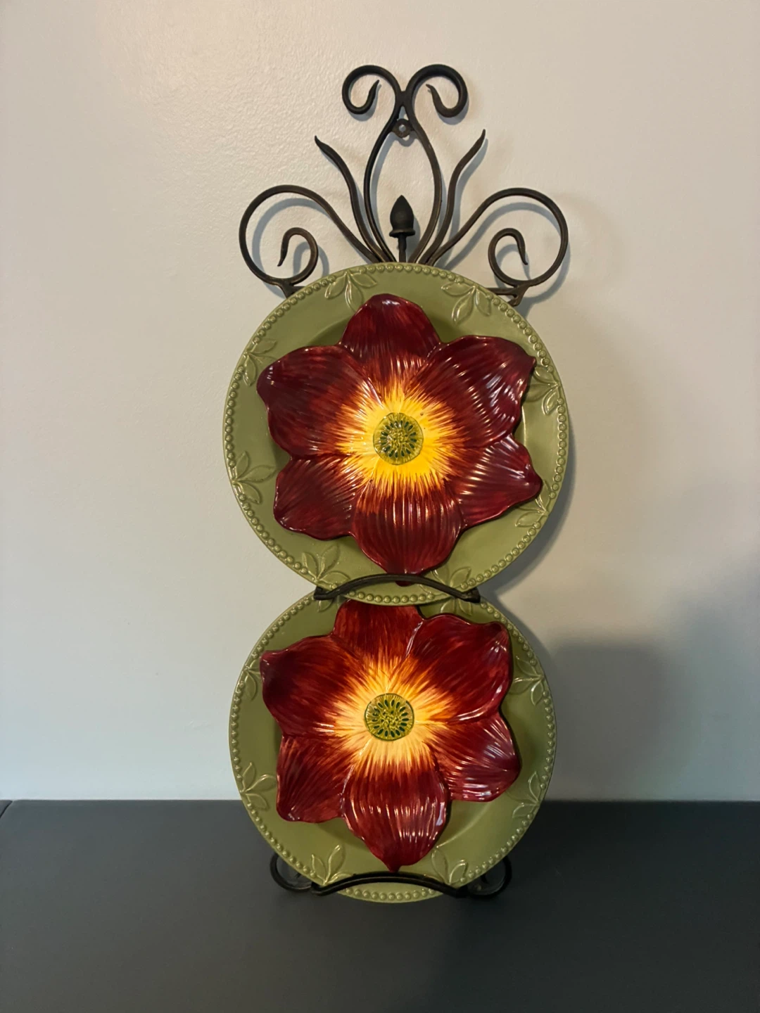 2 Tier Flower Plate Display Stand