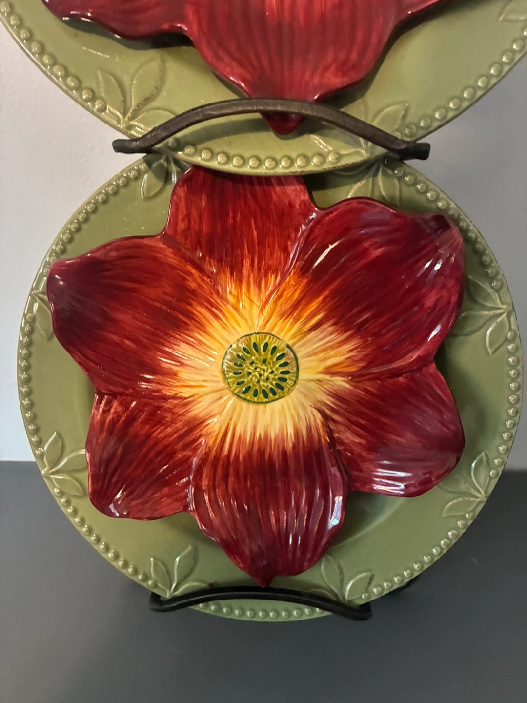 2 Tier Flower Plate Display Stand - photo 4