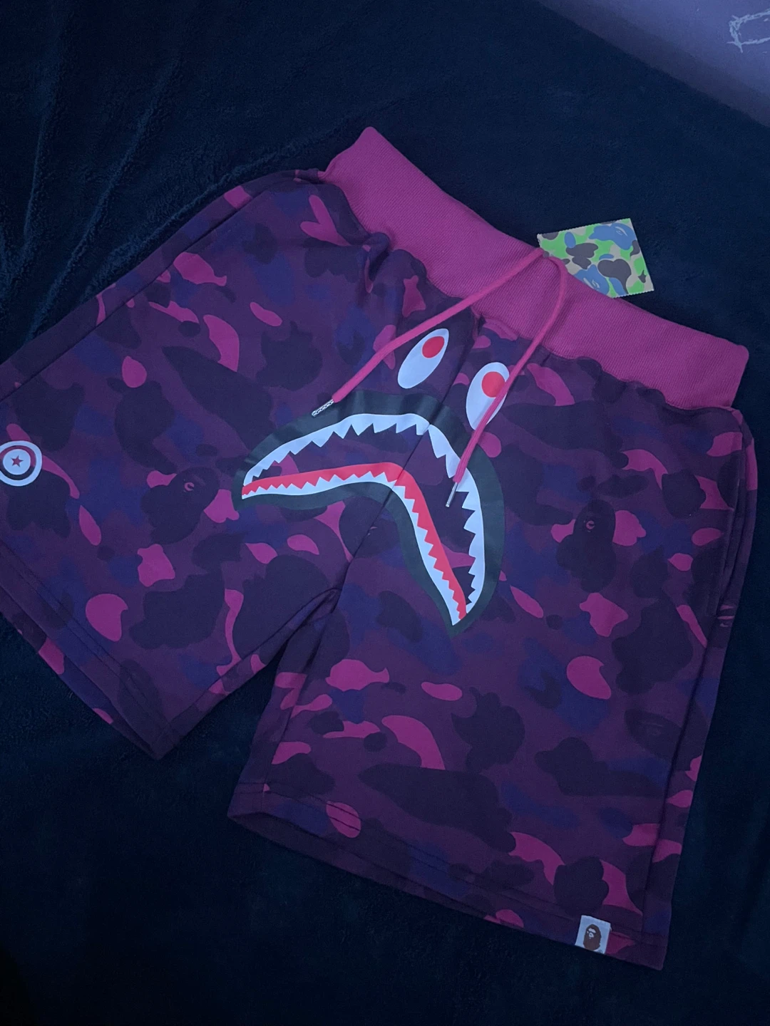 Bape short size L
