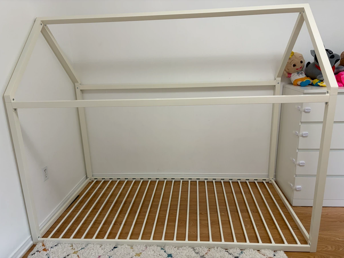 Metal White Toddler House Bed Frame