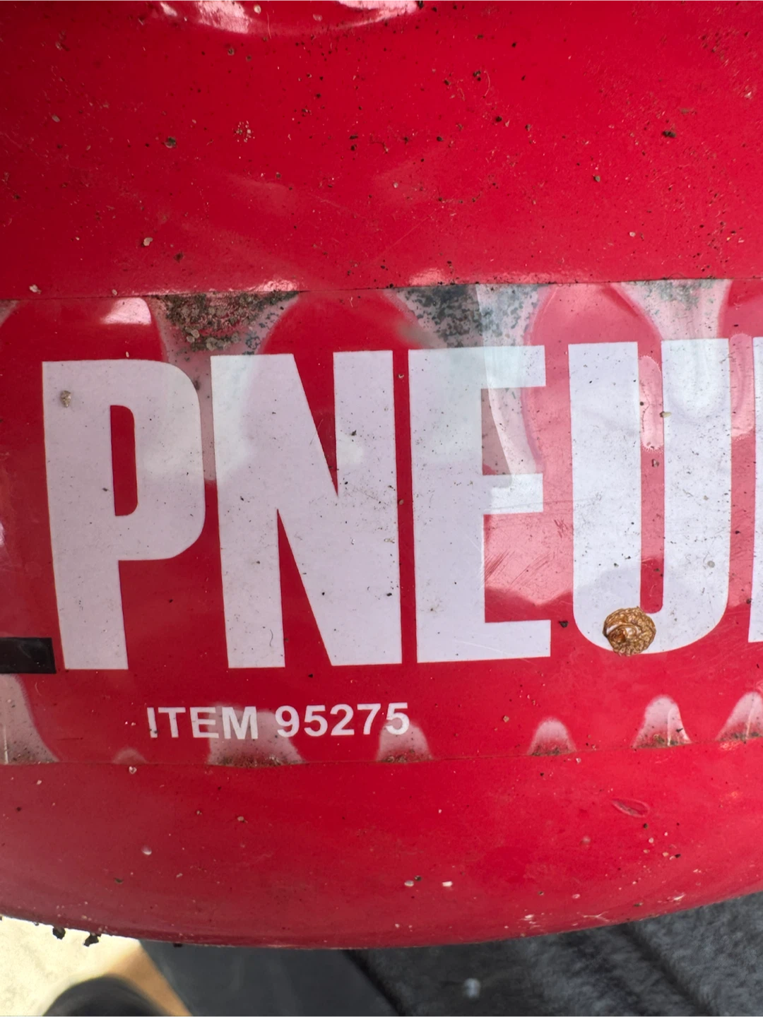 Central Pneumatic 3 Gallon Air Compressor - photo 5