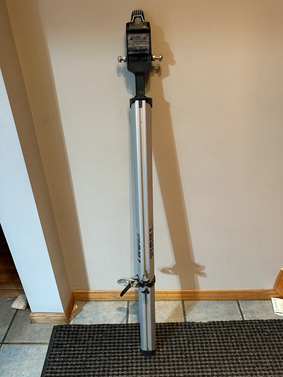 Thule roof mounted fork bike rack - photo 4