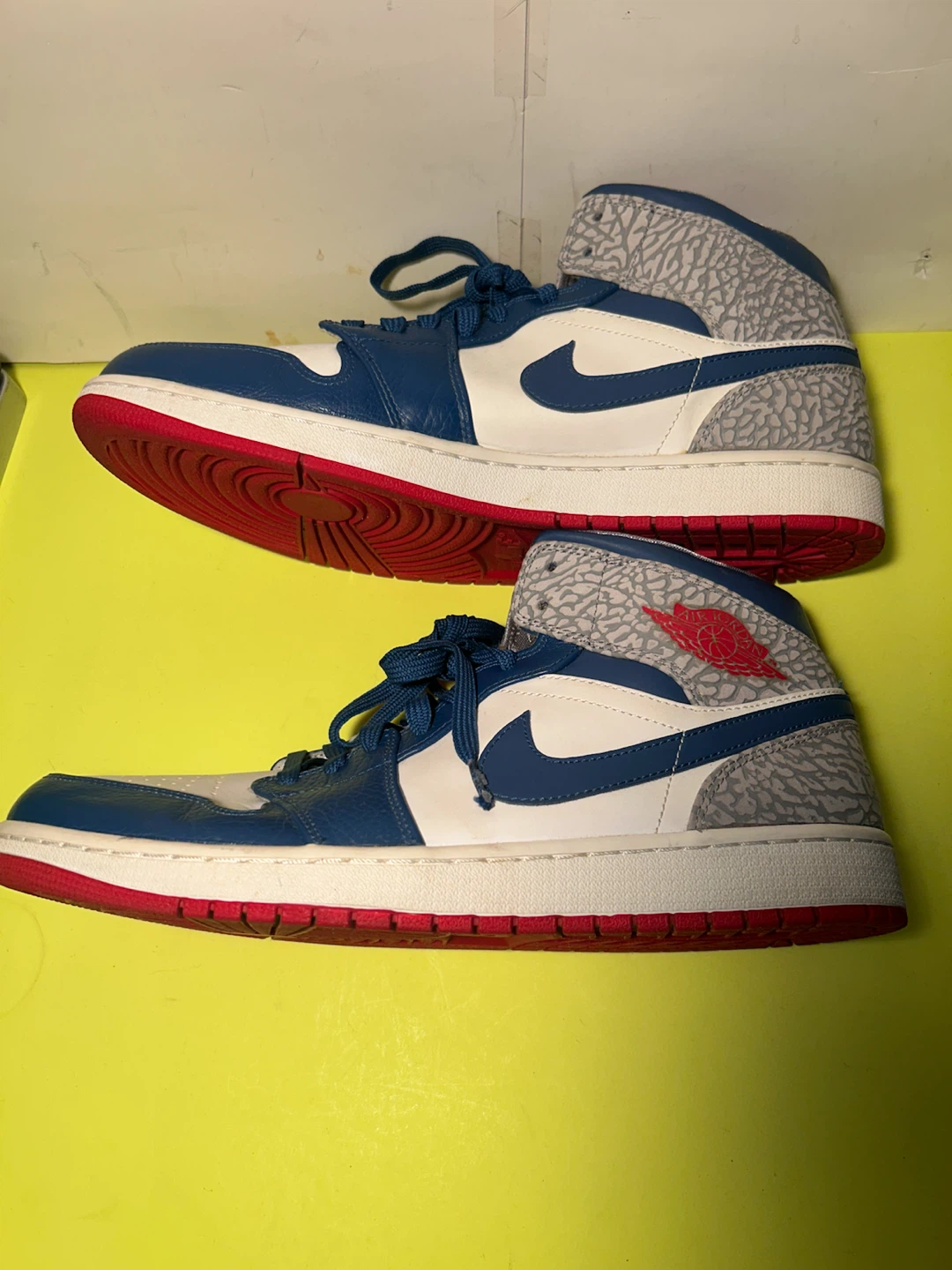 Air Jordan 1 Mid "Georgetown" Sneakers - photo 4