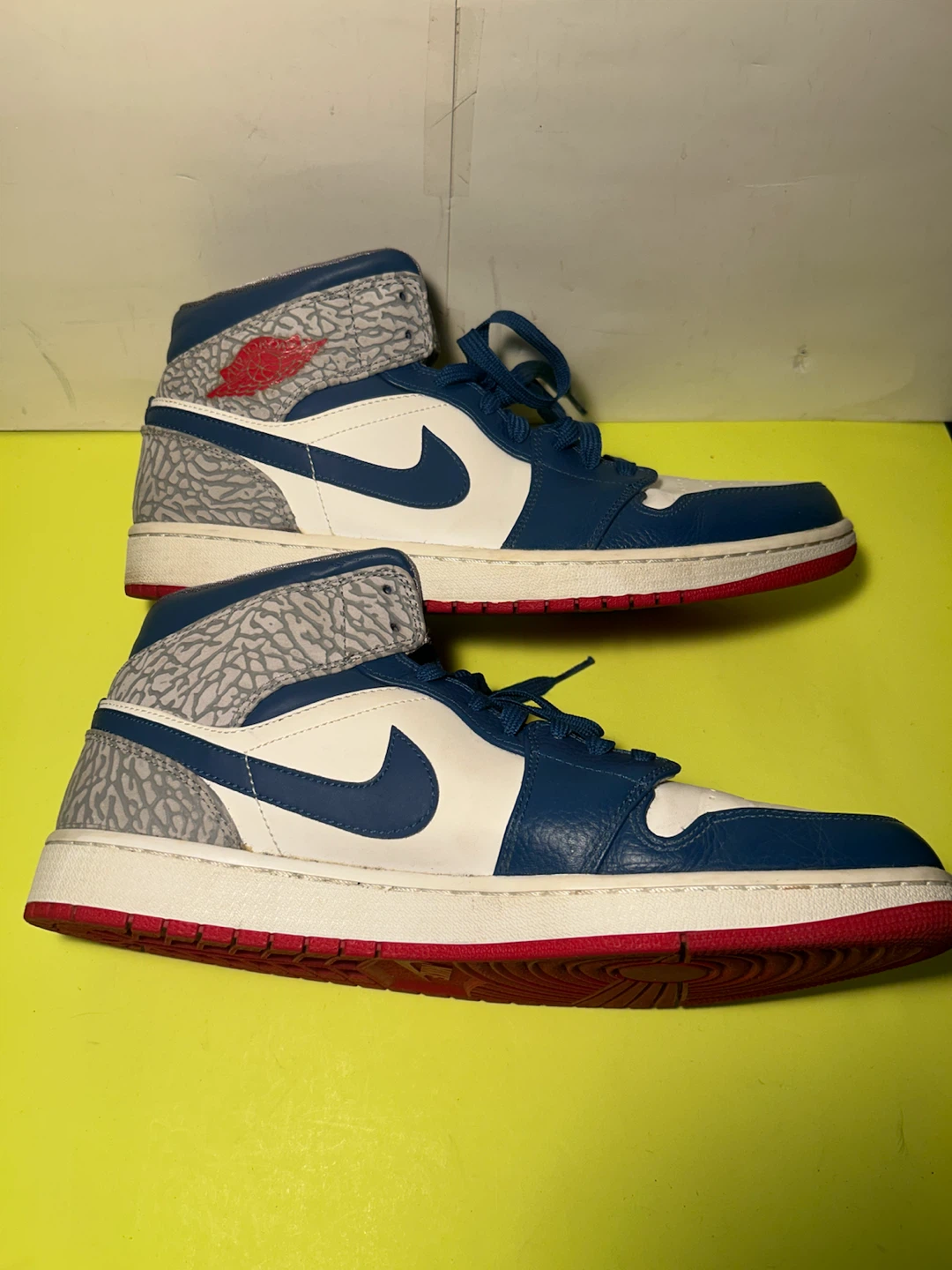Air Jordan 1 Mid "Georgetown" Sneakers - photo 5