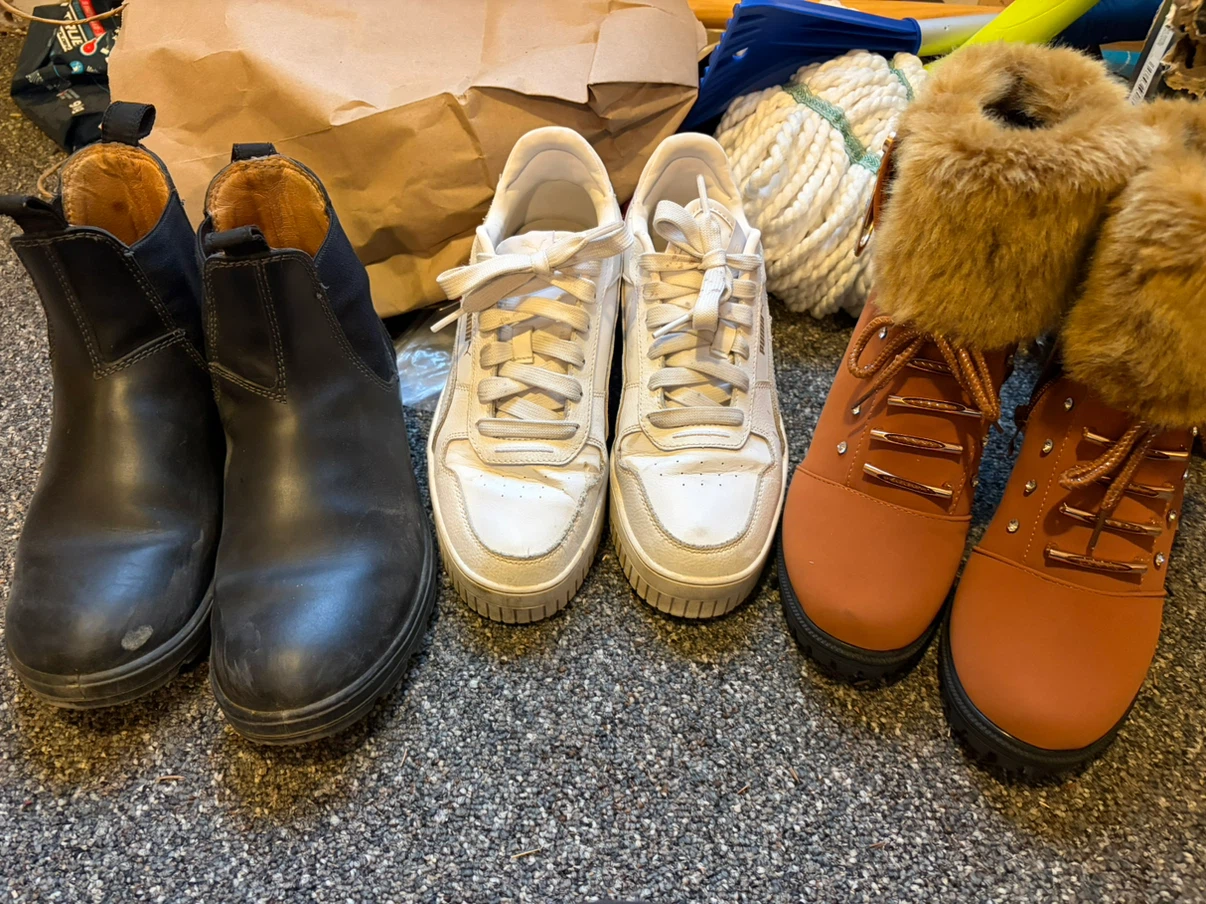 Shoes size 8