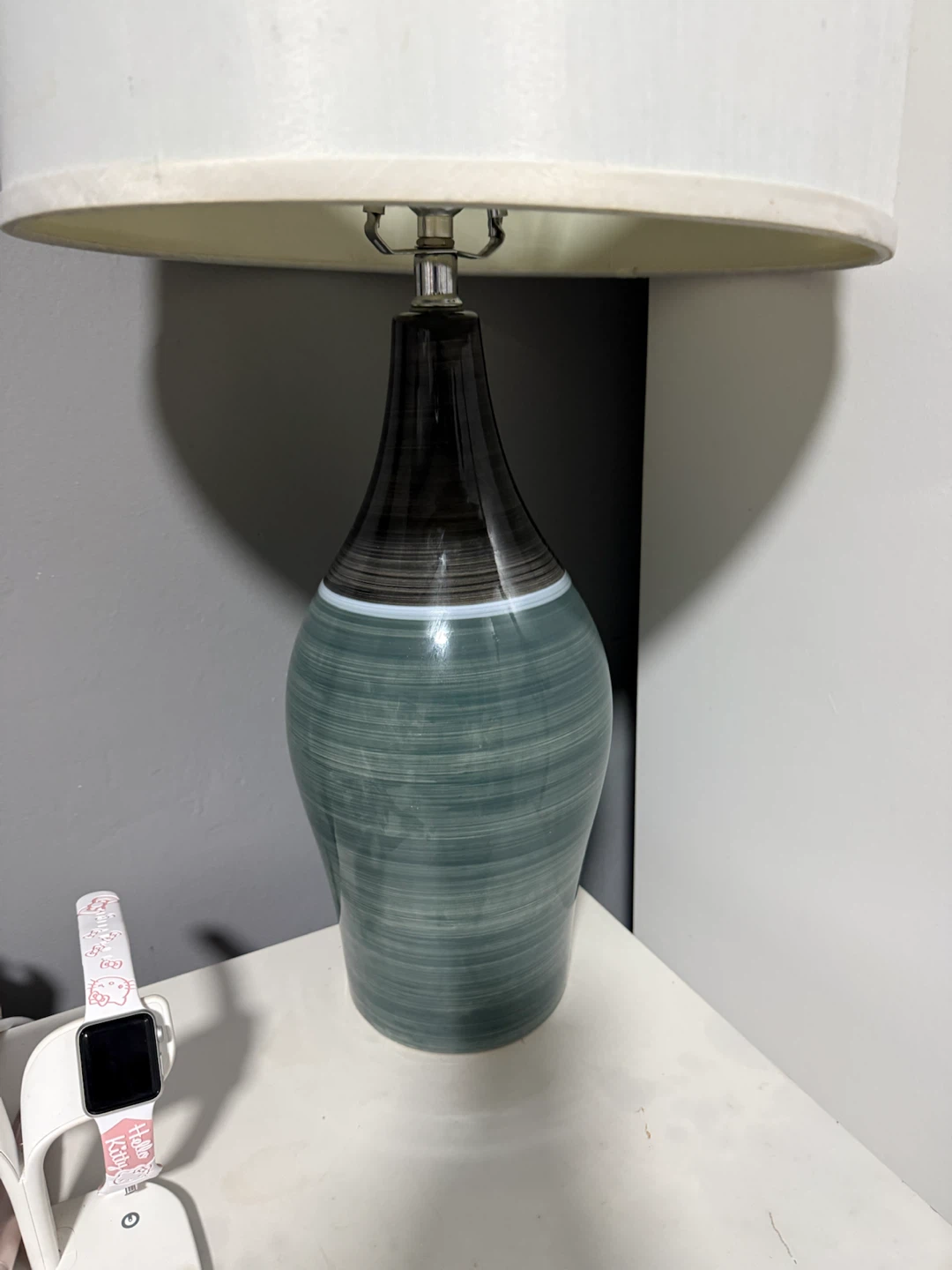 One set of beautiful glass lamps