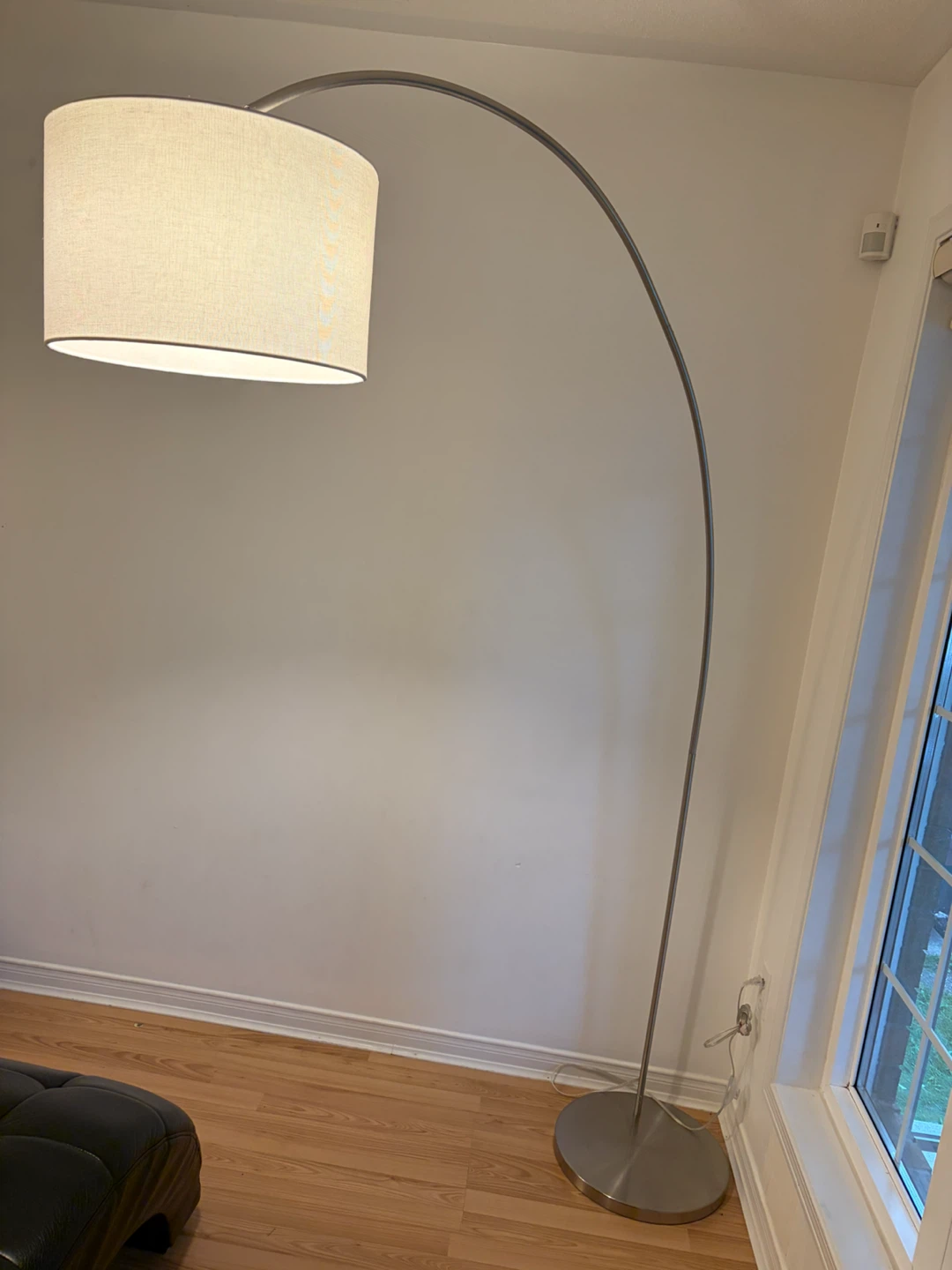 Metal Arc Floor Lamp with Linen Shade