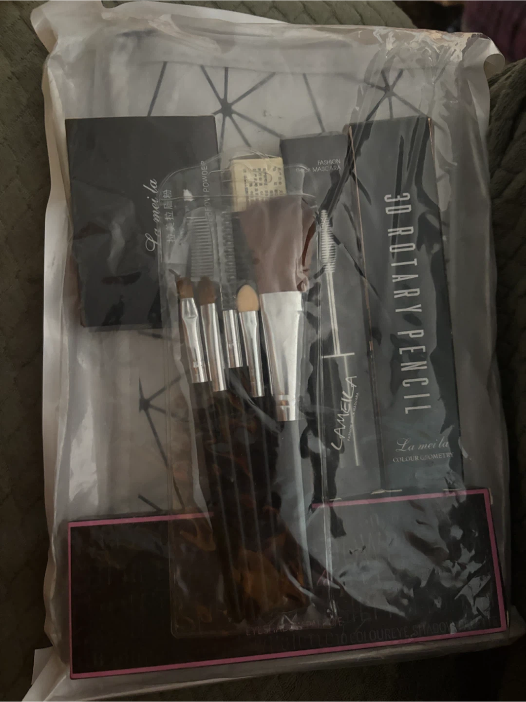 La Meila Makeup Set