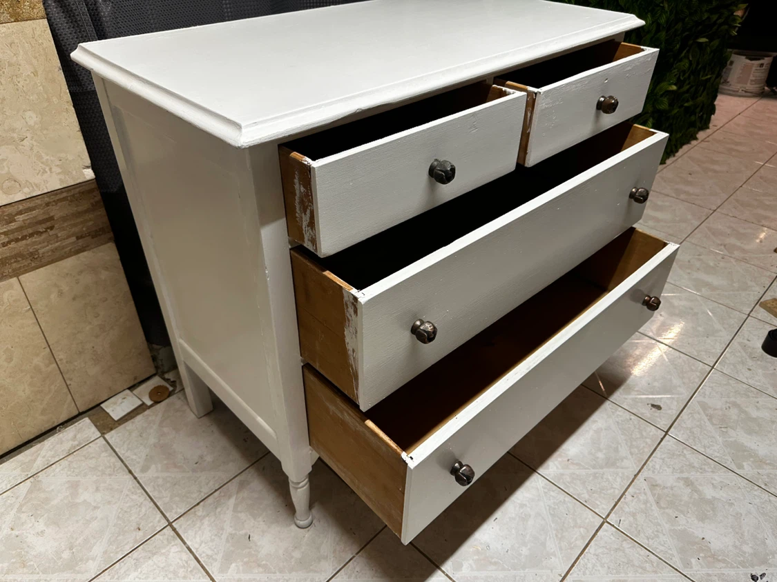 Vintage wooden Dresser with 4 Drawers and Mirror - photo 2
