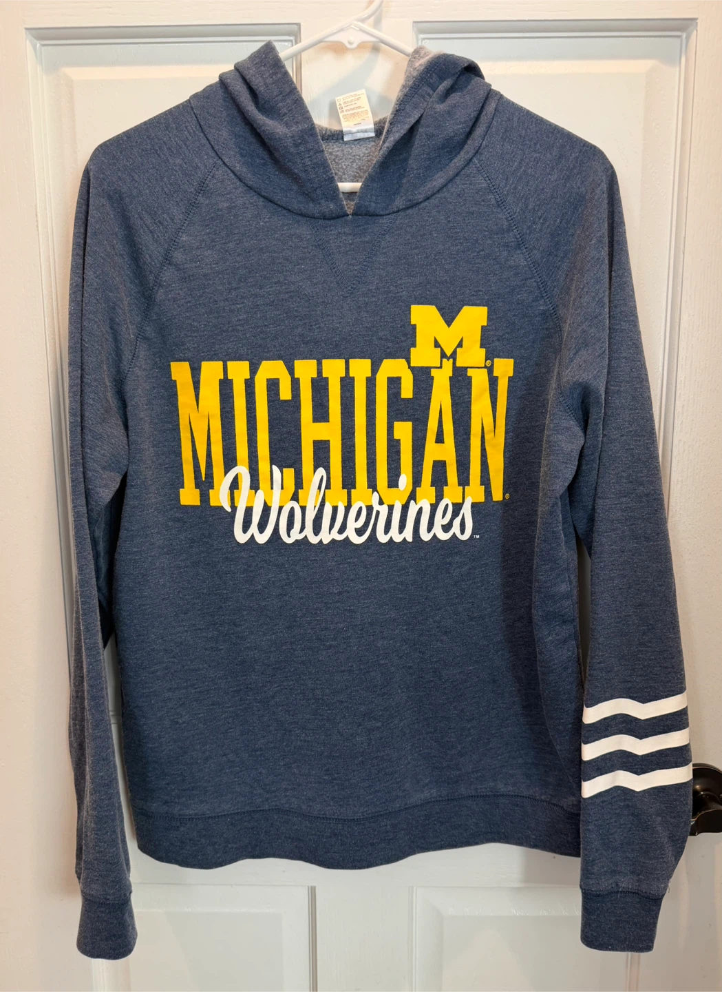 Great Condition Size Medium Michigan Wolverines Ladies Hoodie